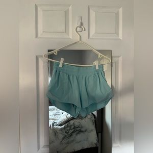Lululemon Hotty Hot 2.5 Low Rise Short, Icing Blue, Size 6